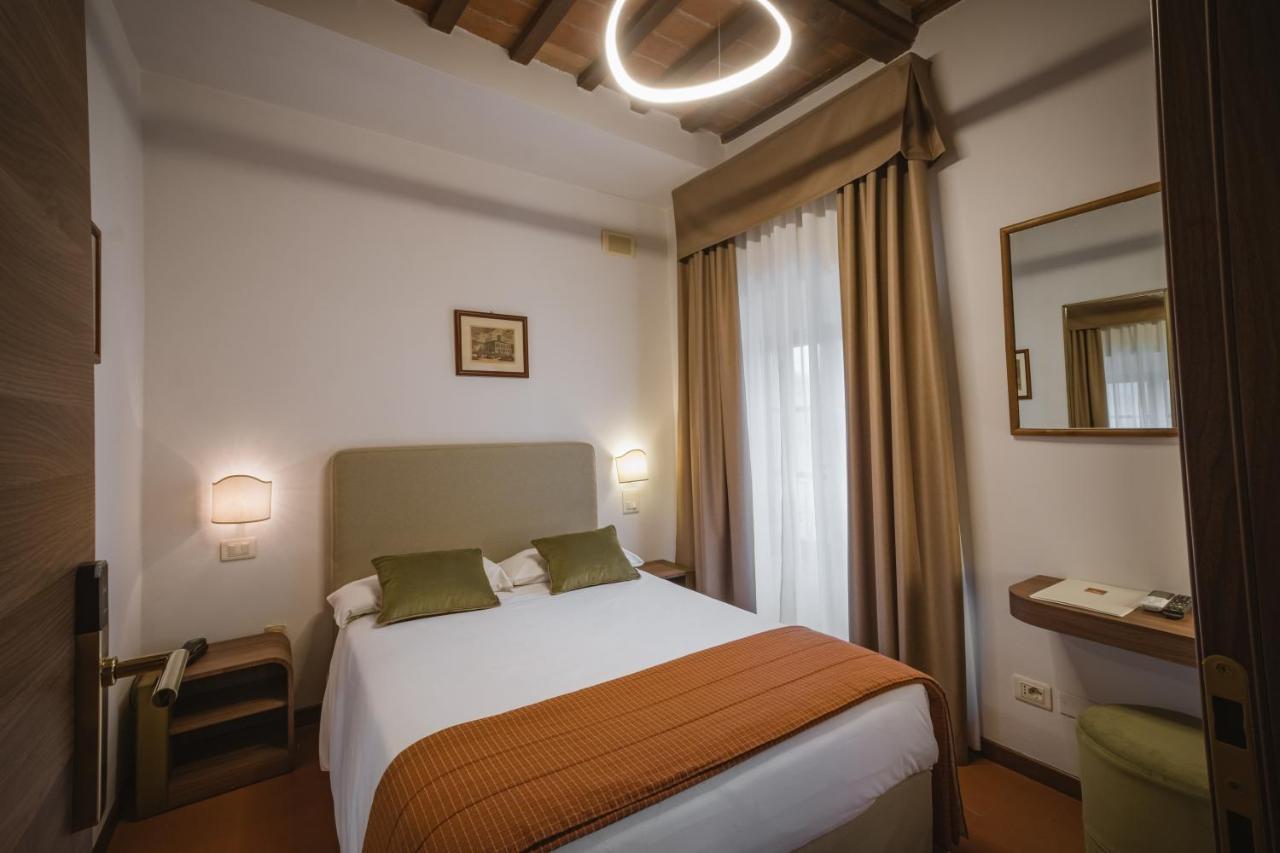Hotel Villa Montegranelli Gubbio Esterno foto