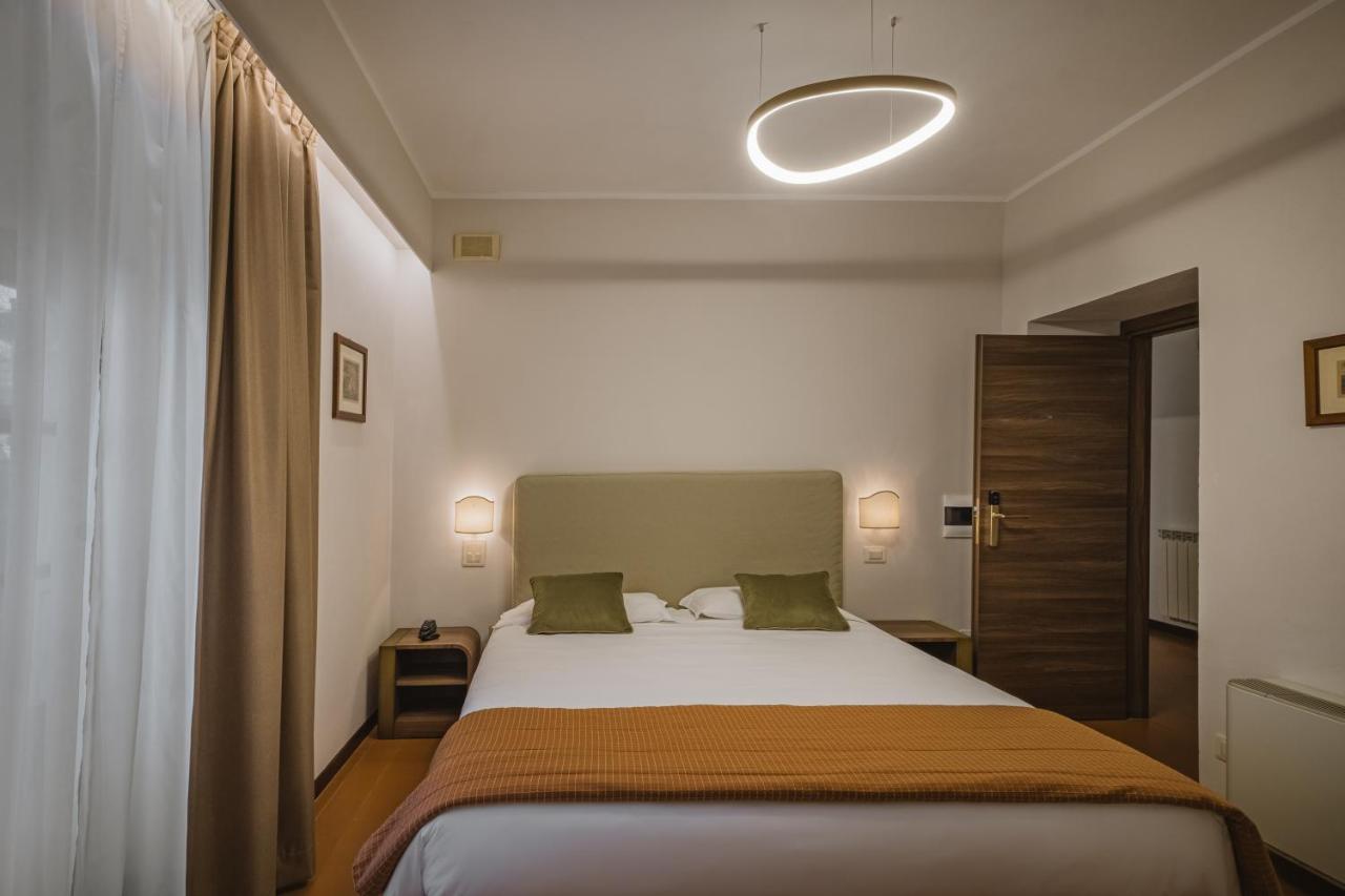 Hotel Villa Montegranelli Gubbio Esterno foto
