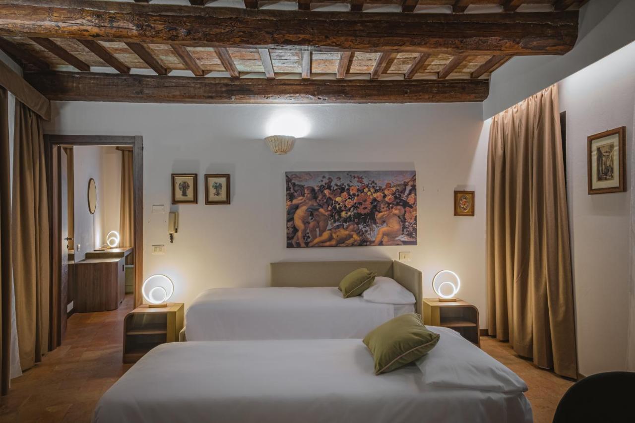 Hotel Villa Montegranelli Gubbio Esterno foto